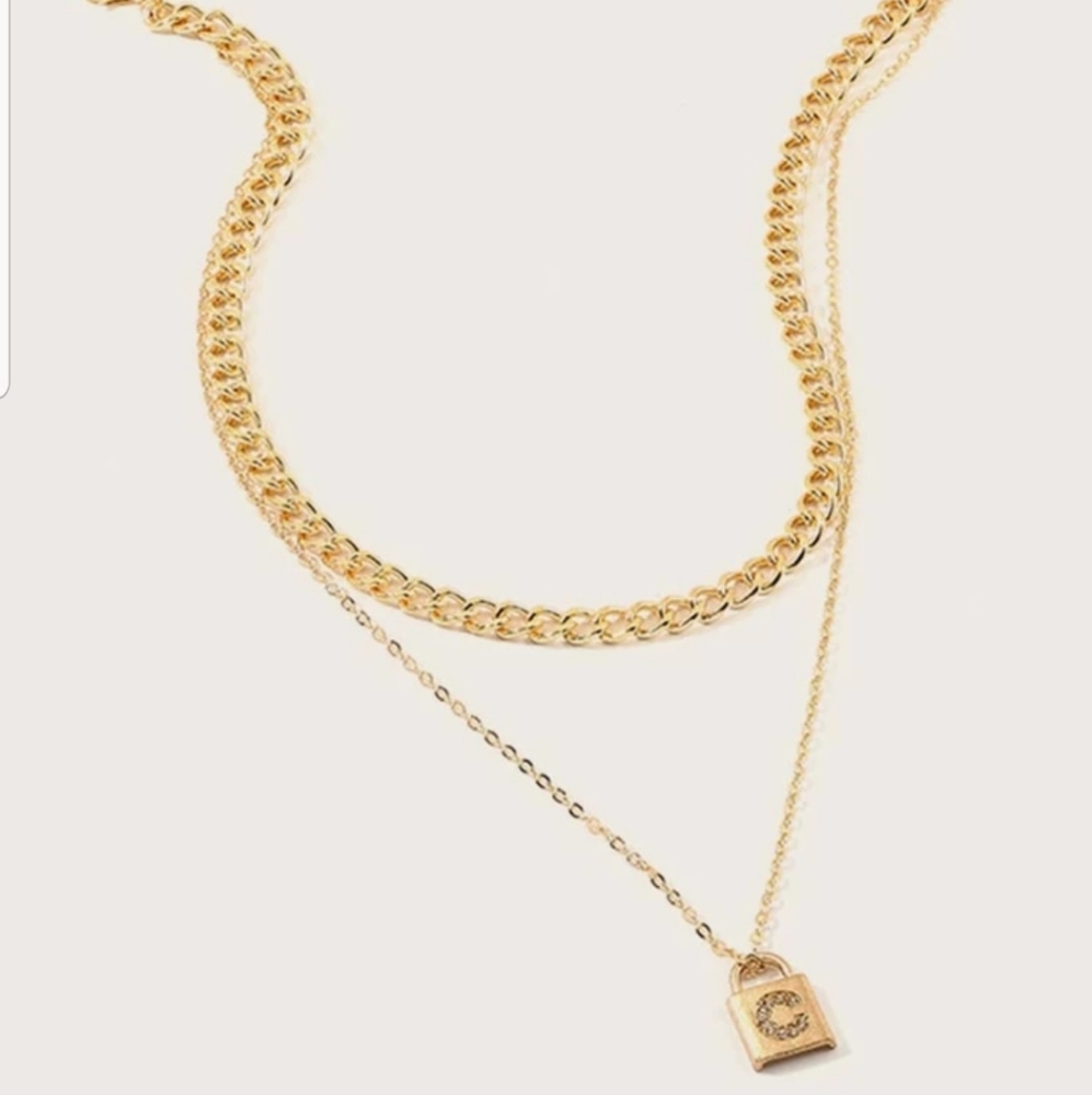 *Charlize* C Lock Layered necklace - Picture 2 of 4